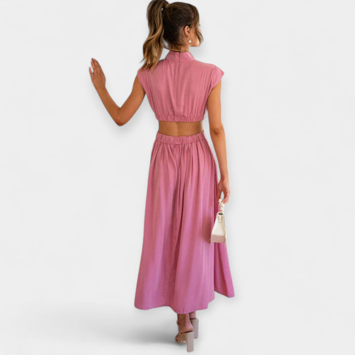 Elegantne vabaaja kleit mugavaks kandmiseks.