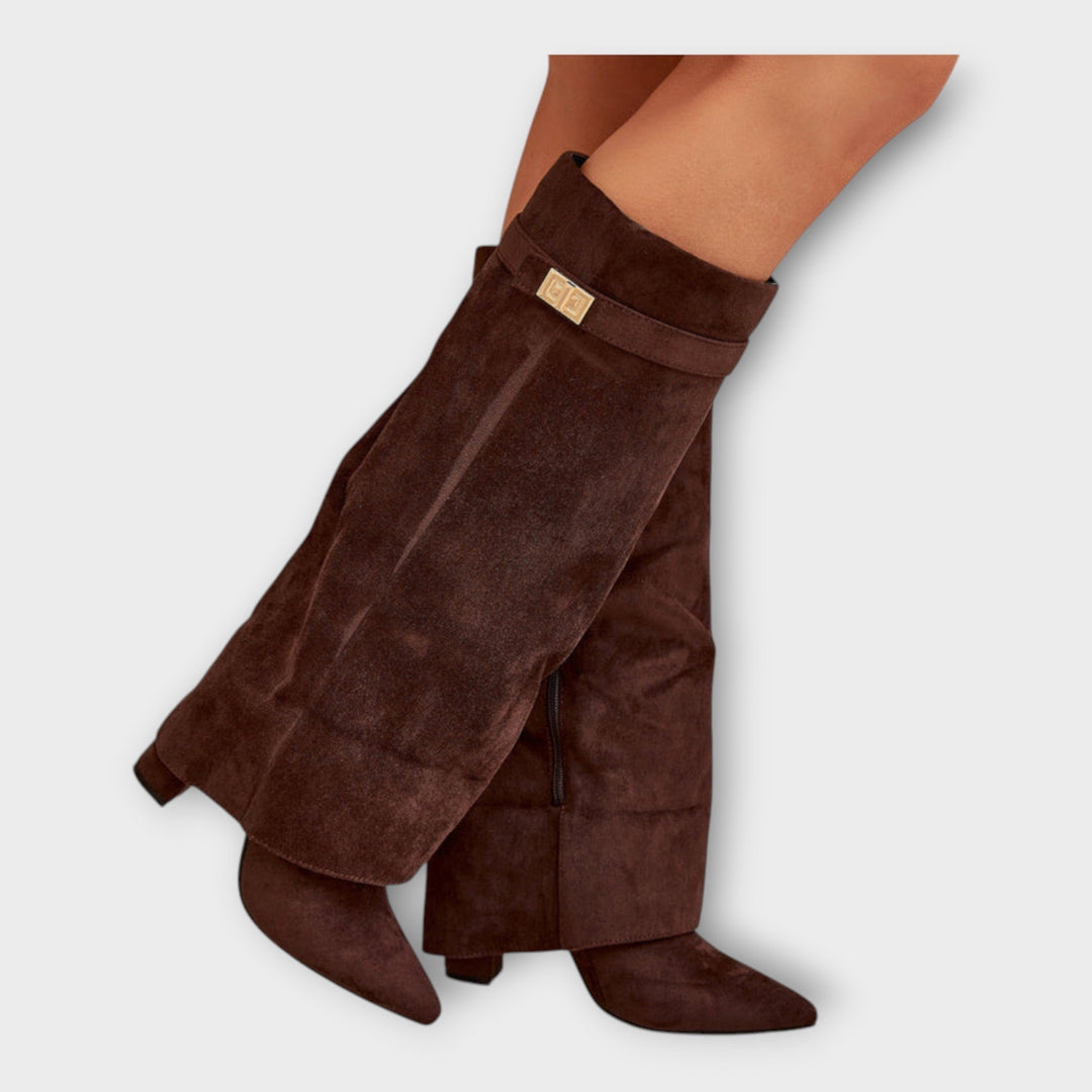 Elegantse disainiga kõrged saapad mugavuseks ja stiiliks.