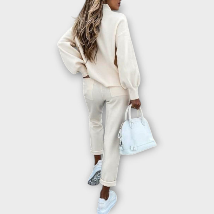 Mugav komplekt ajatu viimistlusega.