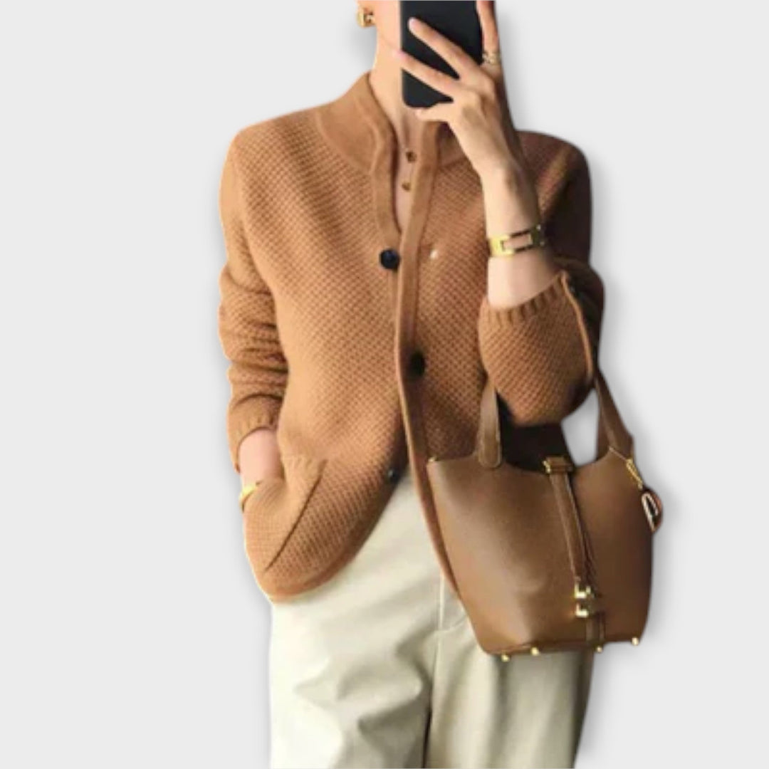 Alissa stiilne ja mugav kardigan.