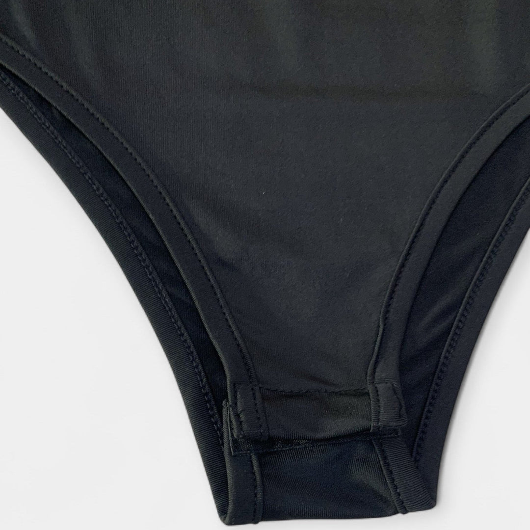 Suvine keha V - mugav ja stiilne suveriietus.