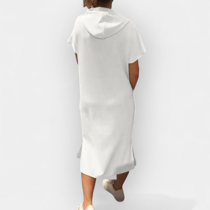 Kapuutsiga dressipluus mugavuseks ja stiiliks.