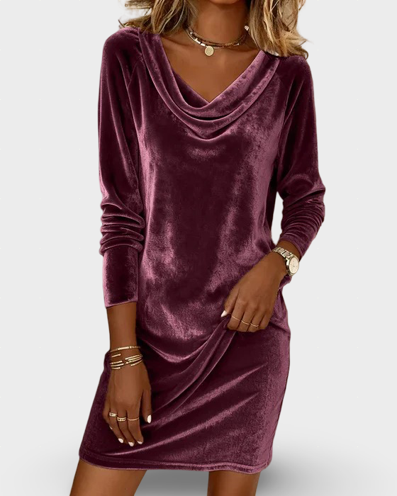 Ema - Lõdvalt Istuv Sametkleit