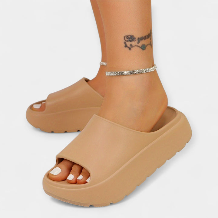 Erkroosad platvormkingad mugavuseks ja stiiliks.