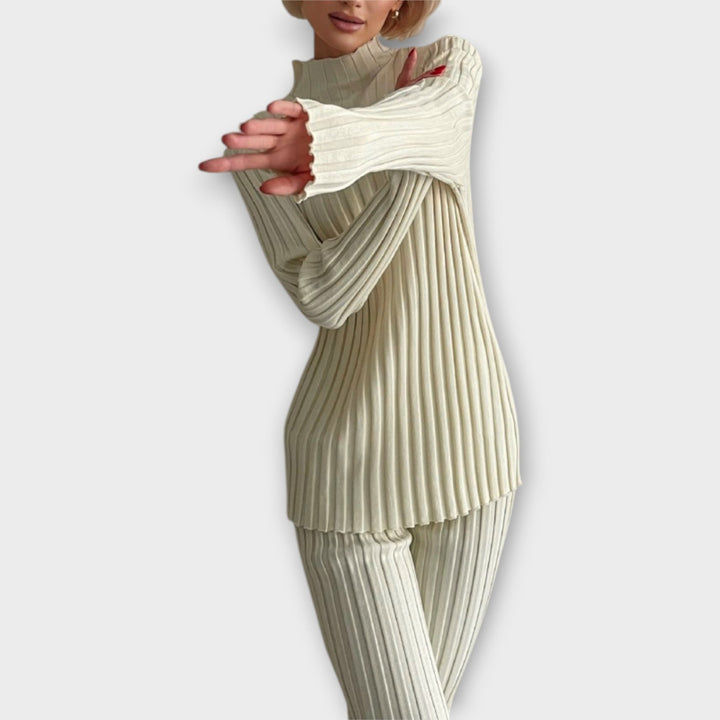 Moodsa joonega kootud komplekt – stiilne ja mugav valik.