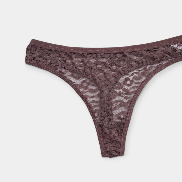 Seksikate stringide komplekt - mugav ja atraktiivne valik.