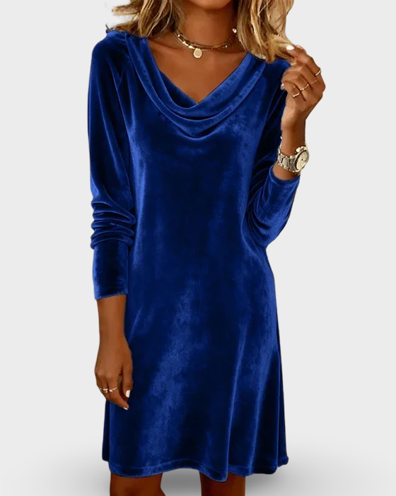 Ema - Lõdvalt Istuv Sametkleit