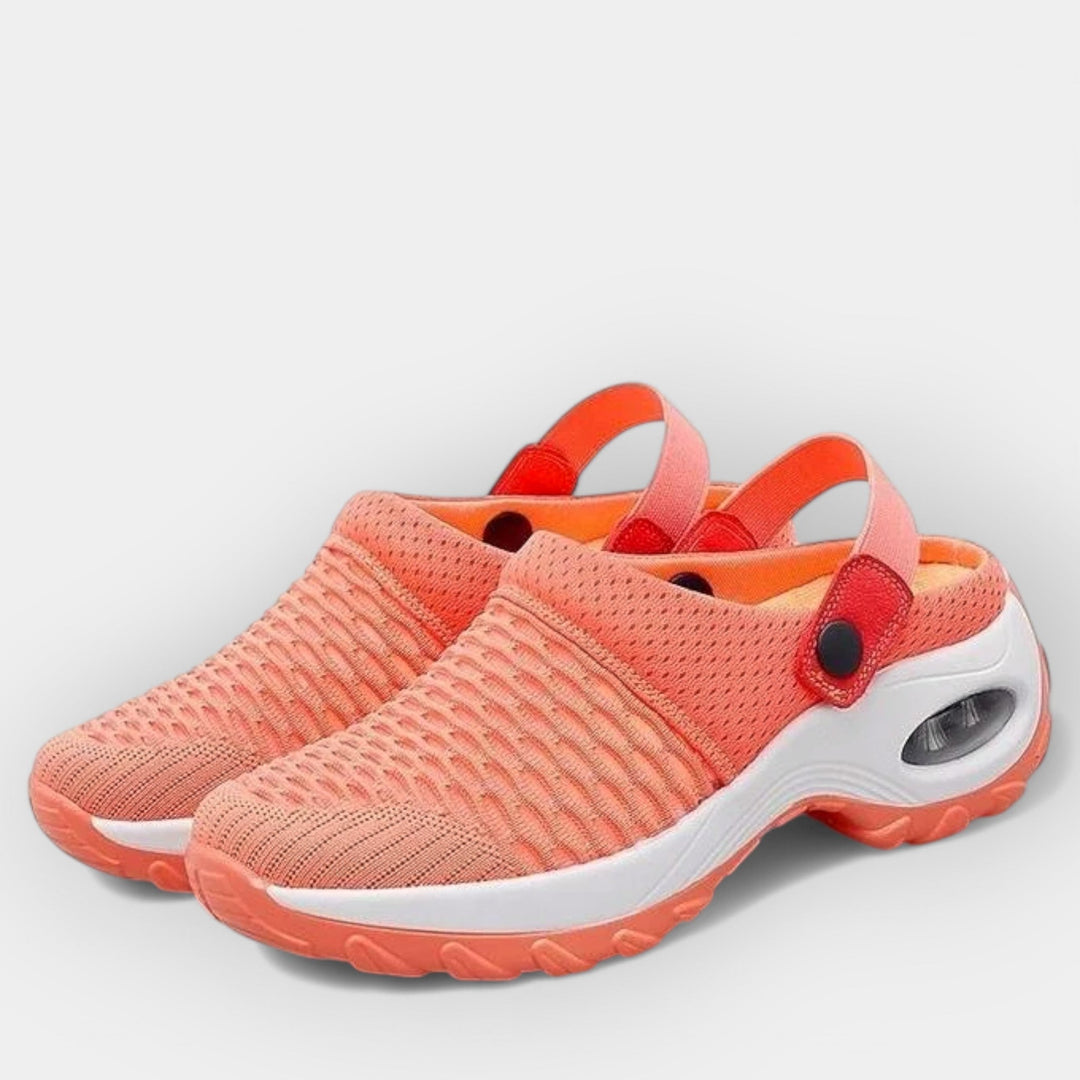 Ortopeedilised turvasandaalid mugavuse ja toe jaoks.