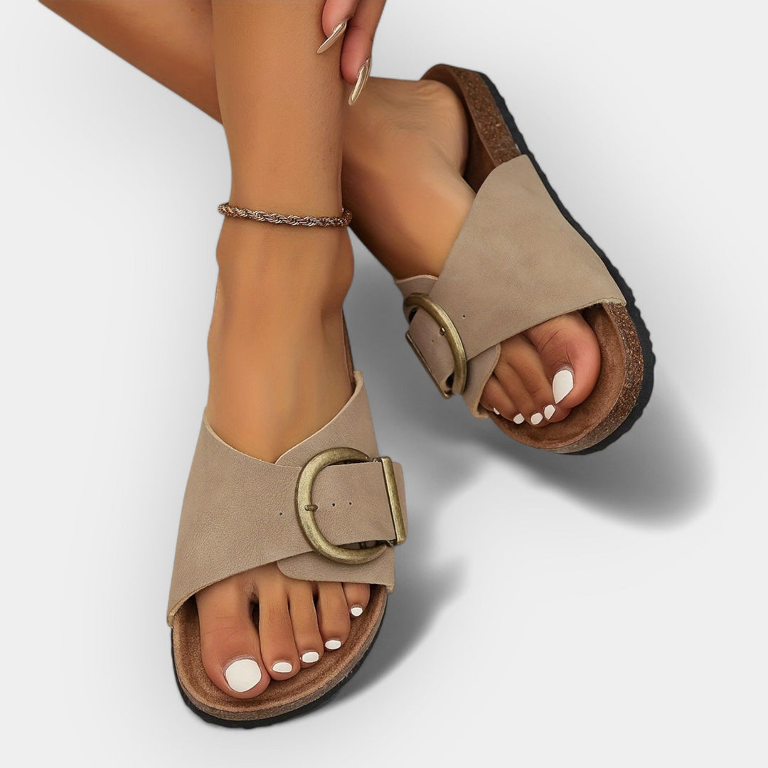 Suvised anatoomilised sandaalid mugavuse tagamiseks