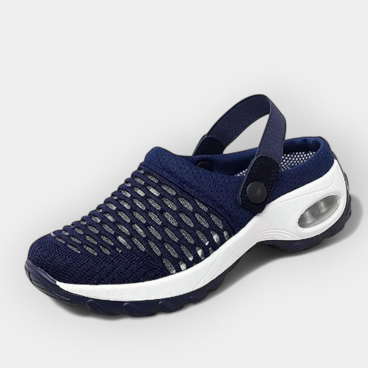 Ortopeedilised turvasandaalid mugavuse ja toe jaoks.