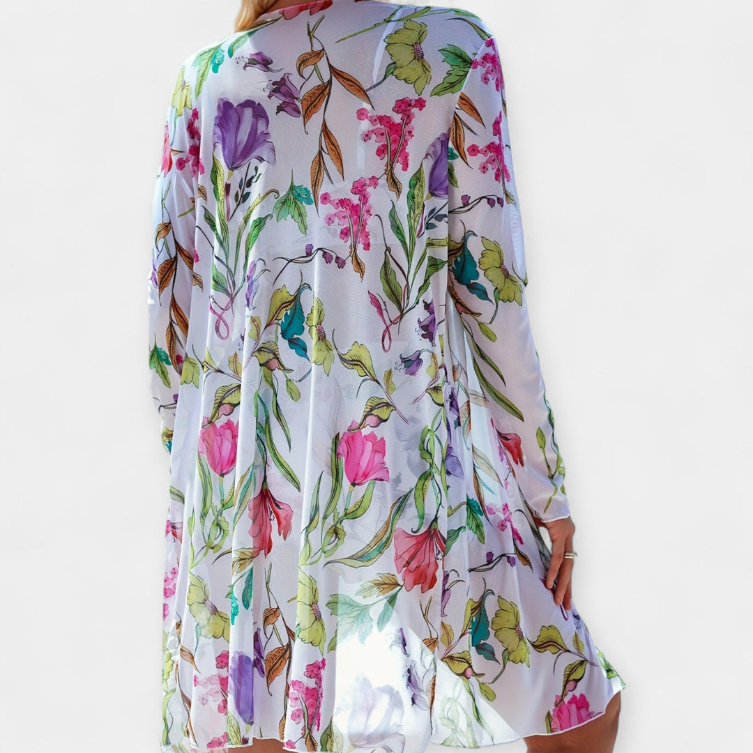 Kõrge vöökohaga bikiinid ja rannariided mugavuseks.