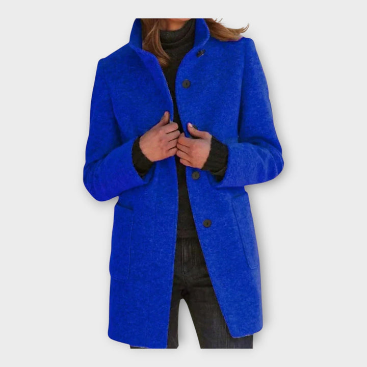 Elegantne mantel ajatu disainiga