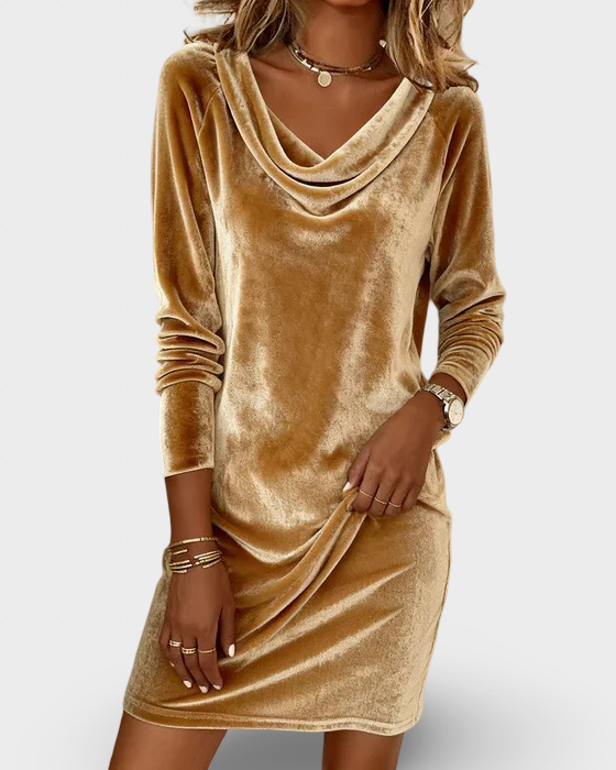 Ema - Lõdvalt Istuv Sametkleit