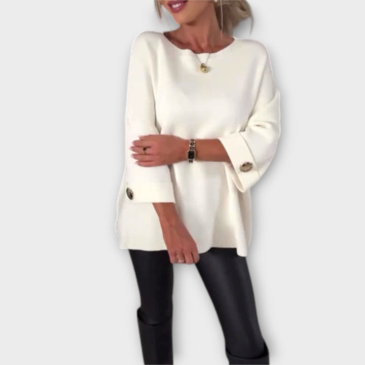 Isabella elegantne kootud pluus stiilseks välimuseks.