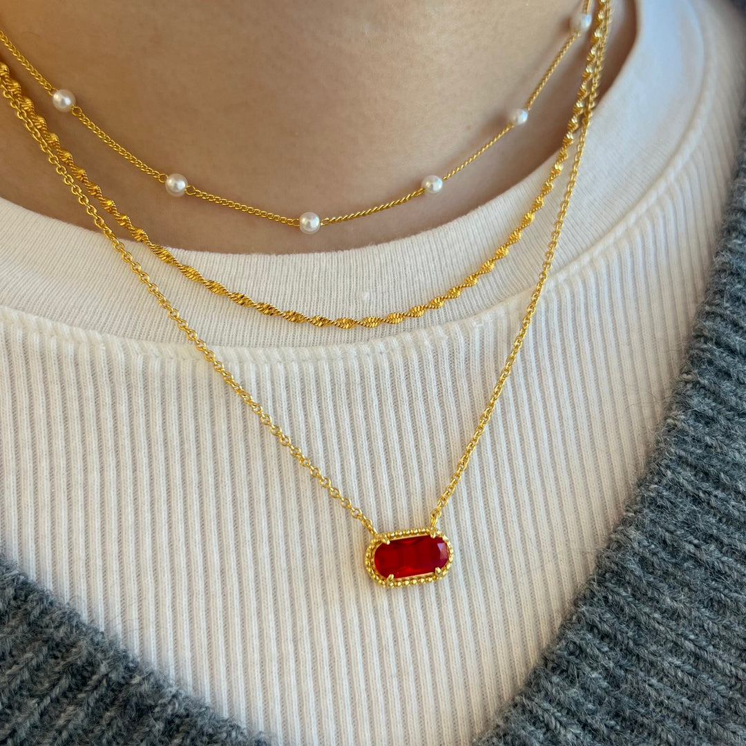 Aura stiilne kaelakee - elegants ja sära.