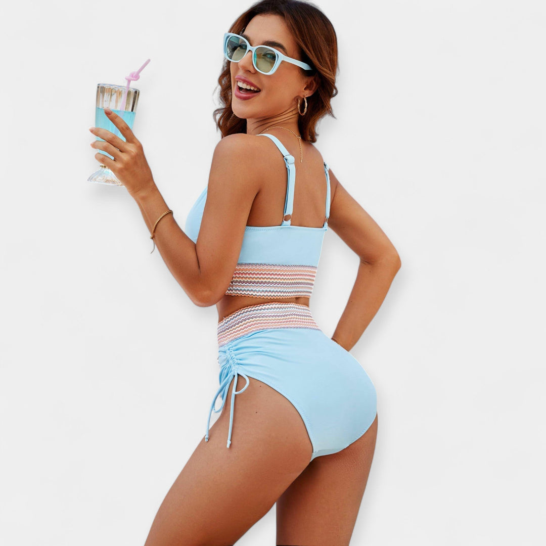 Kõrge vöökohaga bikiinid tugeva toe ja mugavuse jaoks