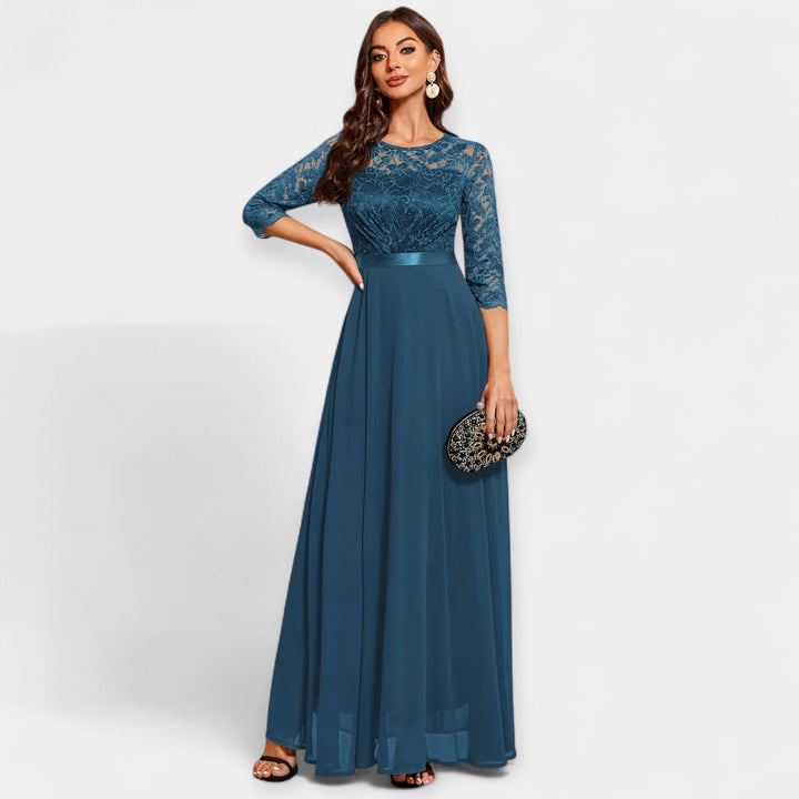 Pitsiline kleit elegantseks ja naiselikuks välimuseks.