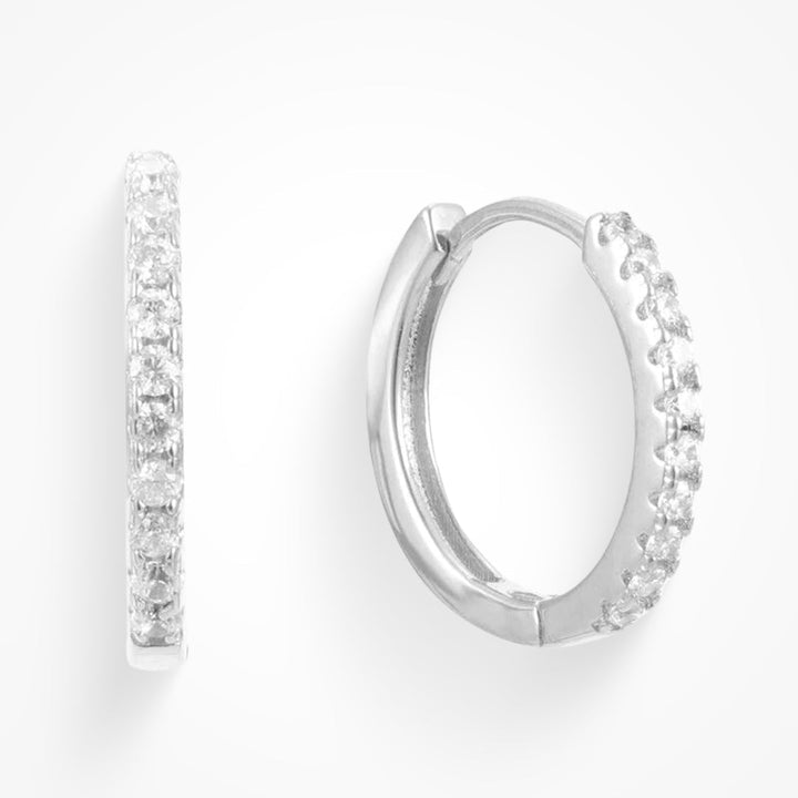 Igaviku kõrvarõngad – ajatu elegants igaks sündmuseks.