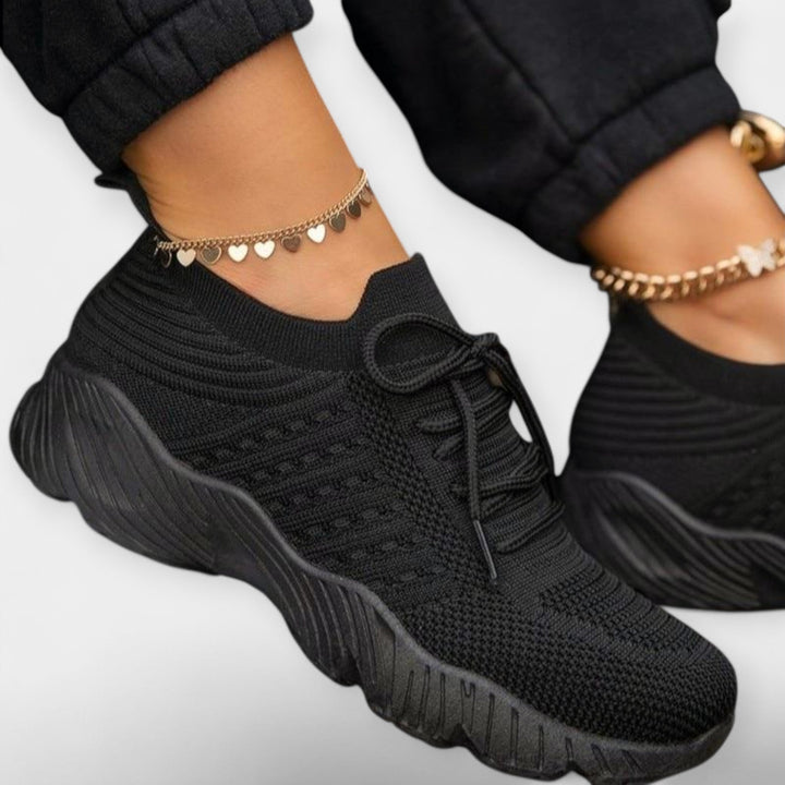 Sportlikud mugavad tossud igapäevaseks kasutamiseks.