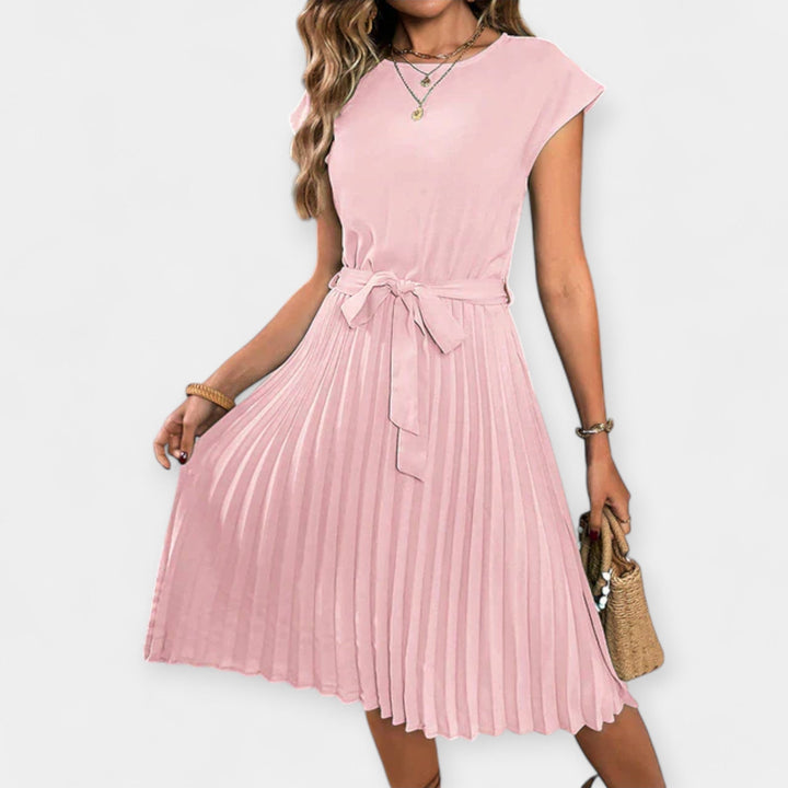 Kerge kleit mugavaks ja stiilseks kandmiseks.