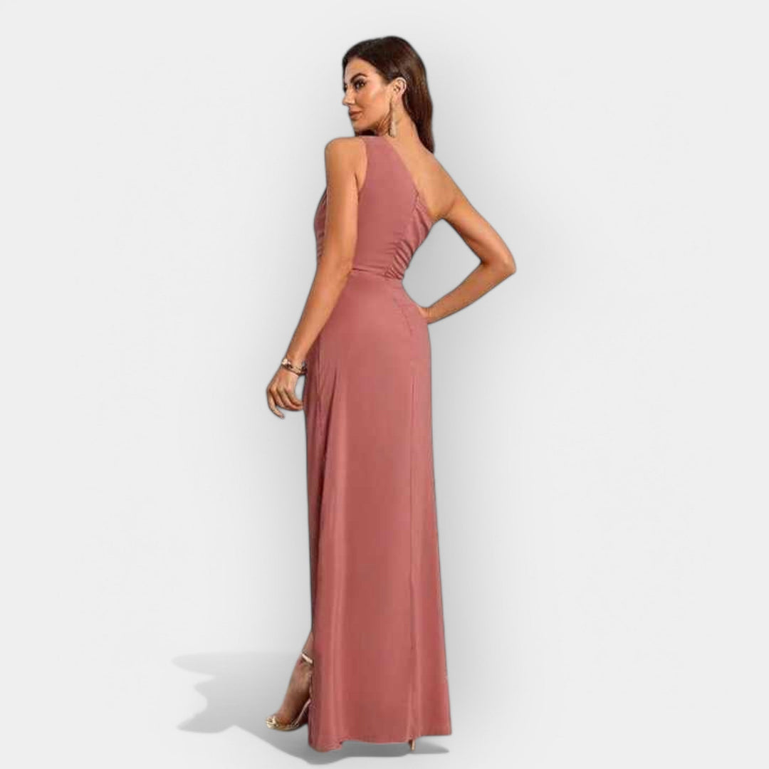 Plisseeritud kleit elegantseks ja mugavaks kandmiseks.