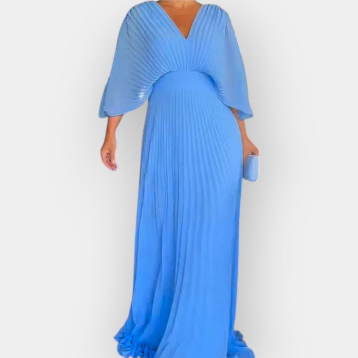 Elegantne volditud kleit naistele – stiilne ja mugav.