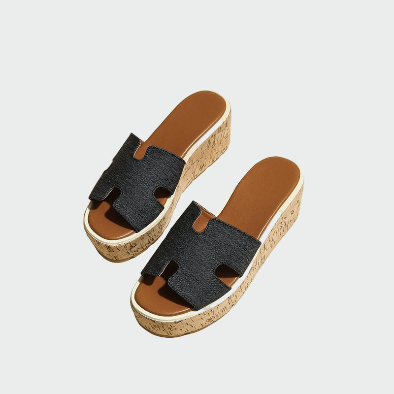 Joaquim elegantsed kontsaga sandaalid mugavuse ja stiili jaoks.