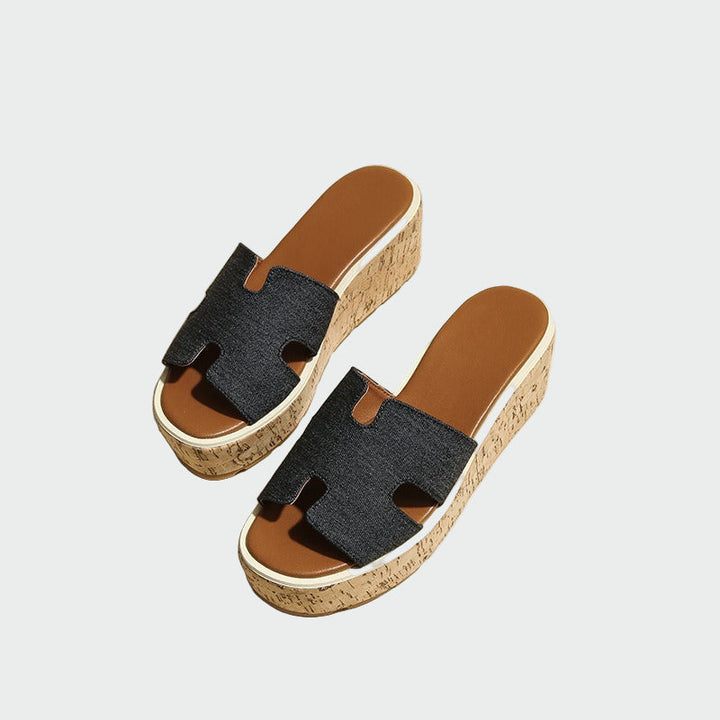 Joaquim elegantsed kontsaga sandaalid mugavuse ja stiili jaoks.