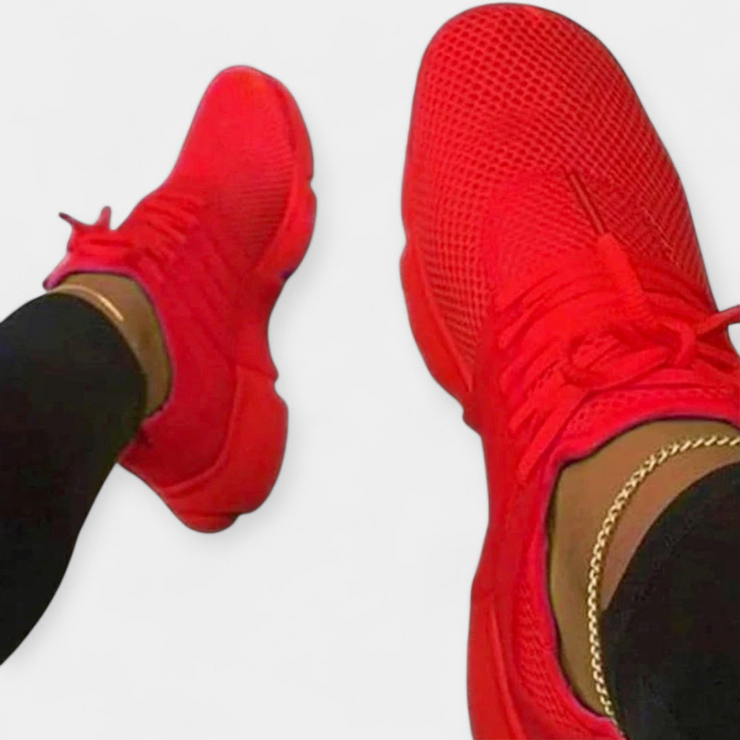 Sportlikud mugavad tossud igapäevaseks kasutamiseks.