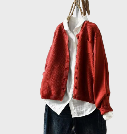 Pehme kootud vest mugavuseks ja soojuseks.