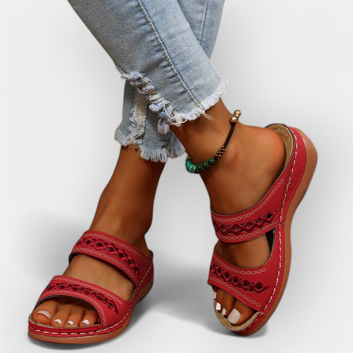 Anatoomilised elegantsed sandaalid mugavuse ja stiili jaoks.