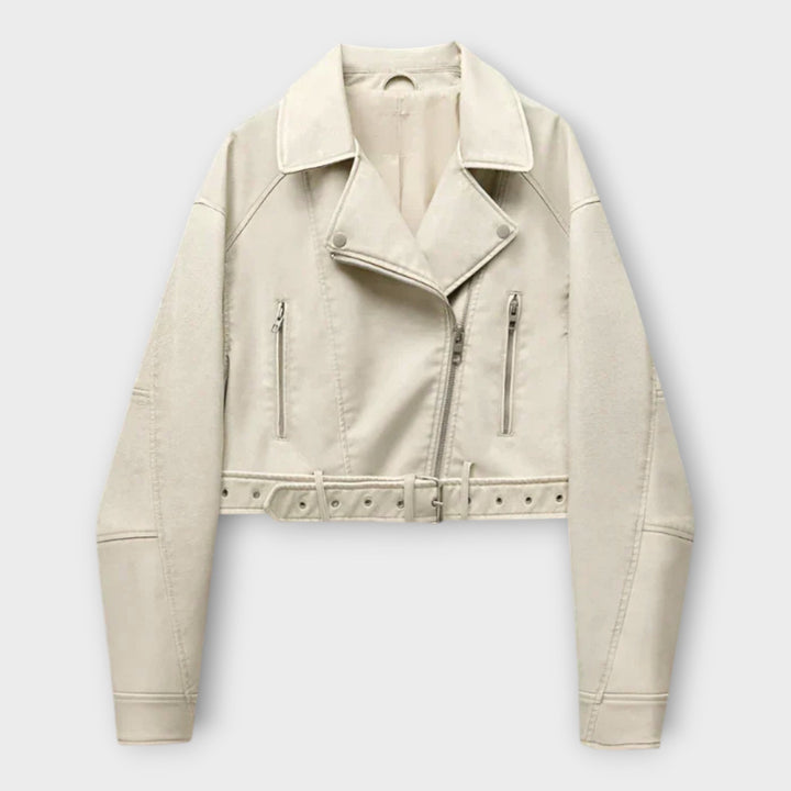 Moodne lühike nahktagi elegantse välimusega.