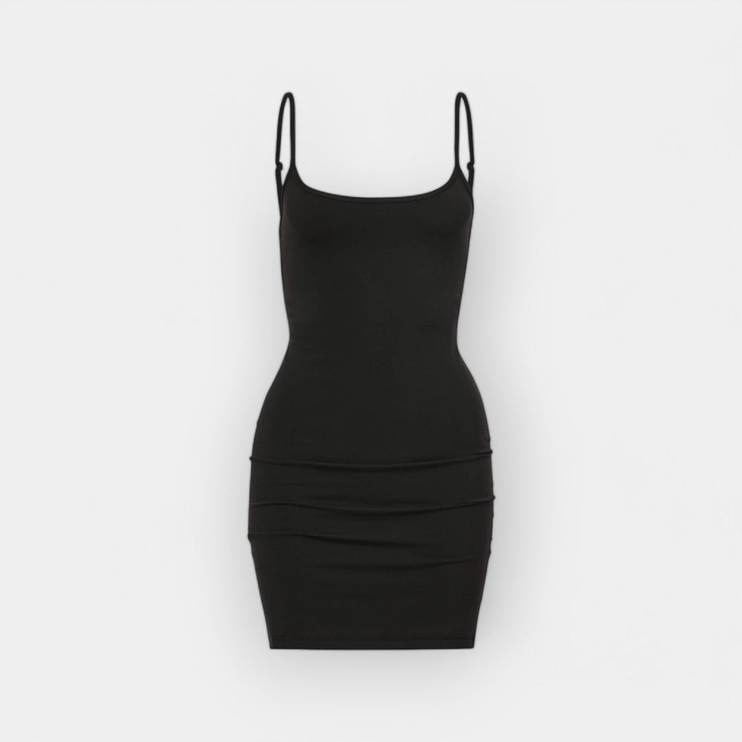 Skulpturaalne minimalistlik kleit elegantseks stiiliks.