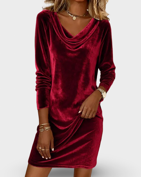 Ema - Lõdvalt Istuv Sametkleit