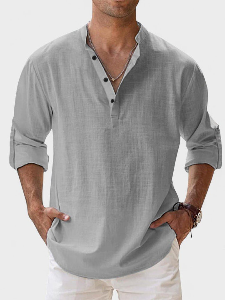 Aege meeste pikkade varrukatega särk mugavuseks.