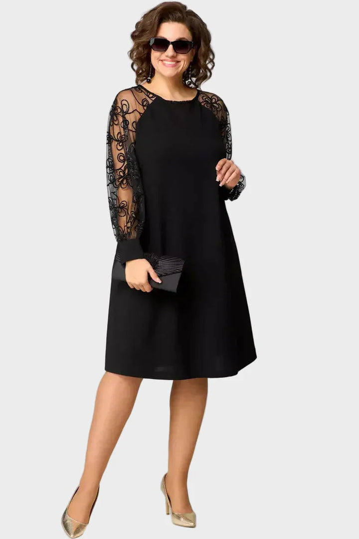 Helena - Elegantne must kleit pitskäistega