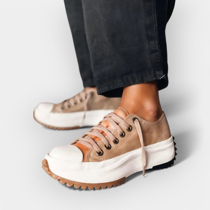 Moodsad tossud mugavate paksude taldadega