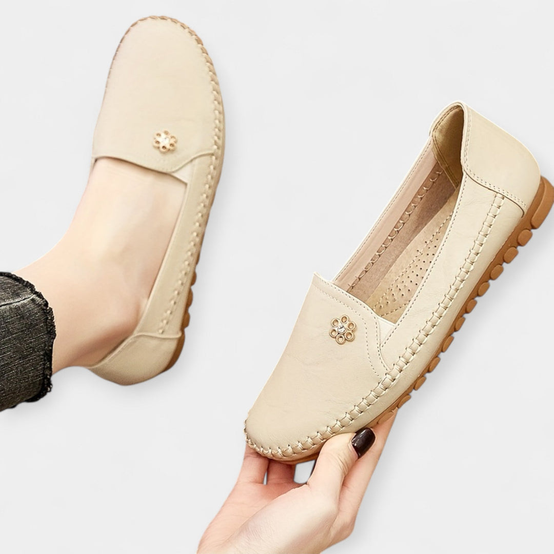 Kerged libisemisega Loafers mugavuseks ja stiiliks.