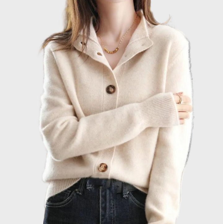 Stiilne kootud vest mugavuseks igapäevases elus.