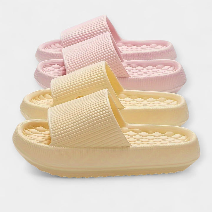 Suvised libisemised – mugavad paksu tallaga sandaalid