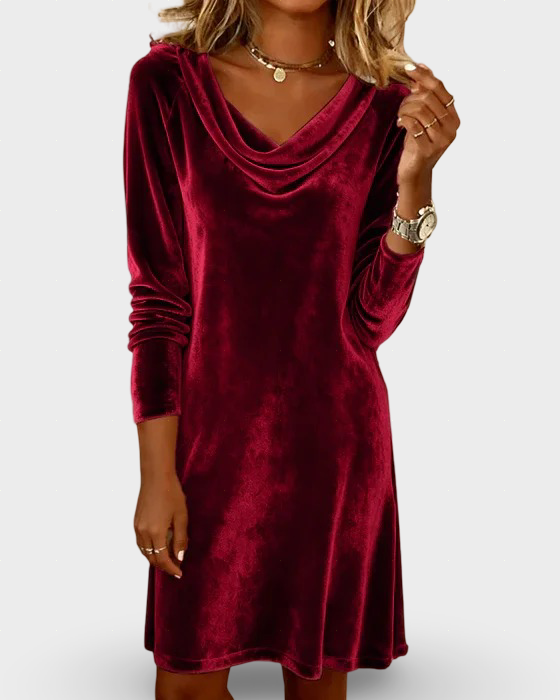 Ema - Lõdvalt Istuv Sametkleit