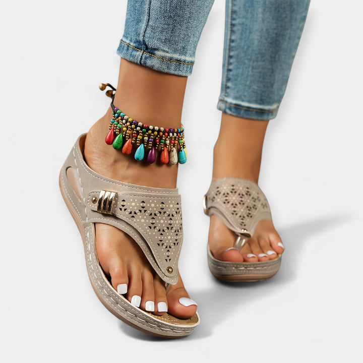 Hingavad vabaajajalatsid mugavaks igapäevaseks kandmiseks.