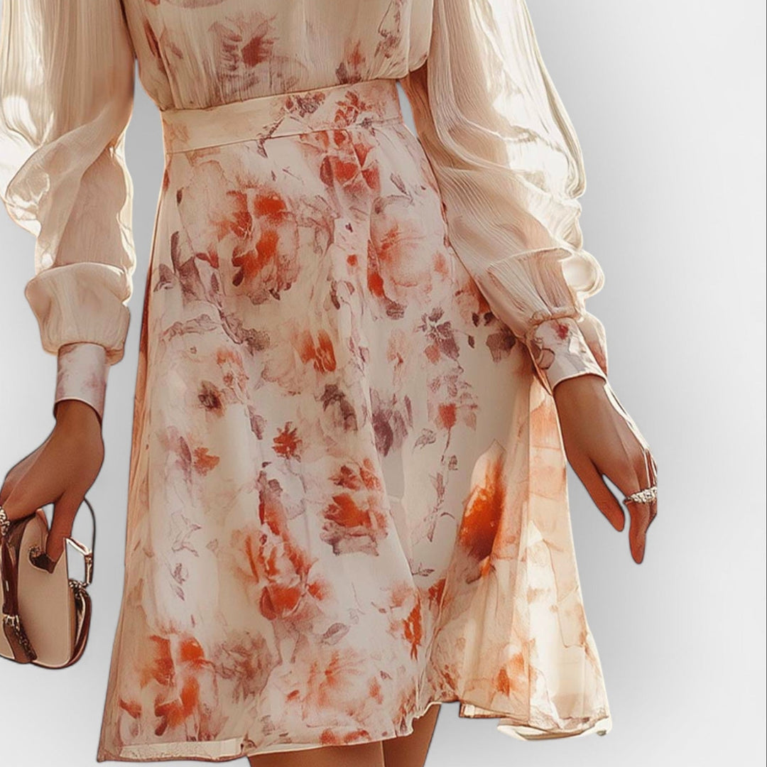 Romantiline volditud kleit elegantseks stiiliks