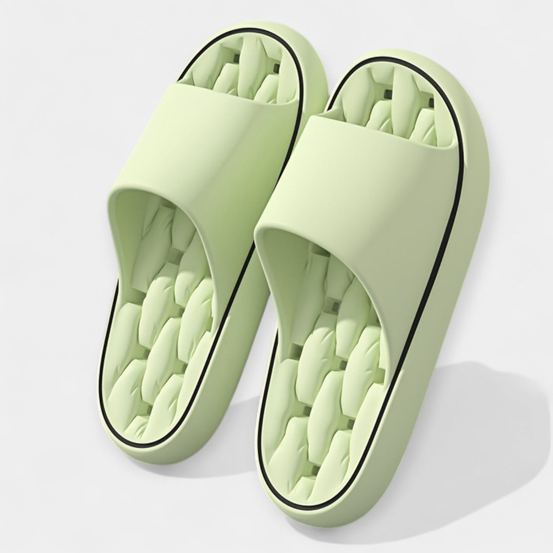 Suvised libisemiskindlad sussid mugavaks jalutamiseks