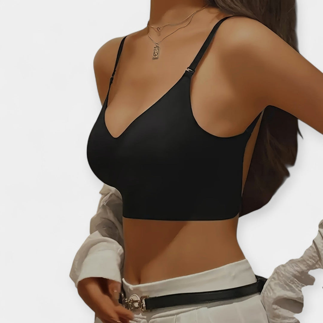 Juhtmevaba avatud seljaga rinnahoidja mugavuseks.