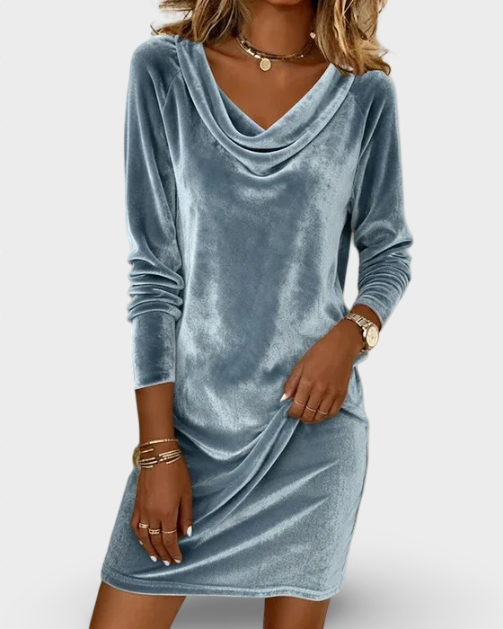 Ema - Lõdvalt Istuv Sametkleit