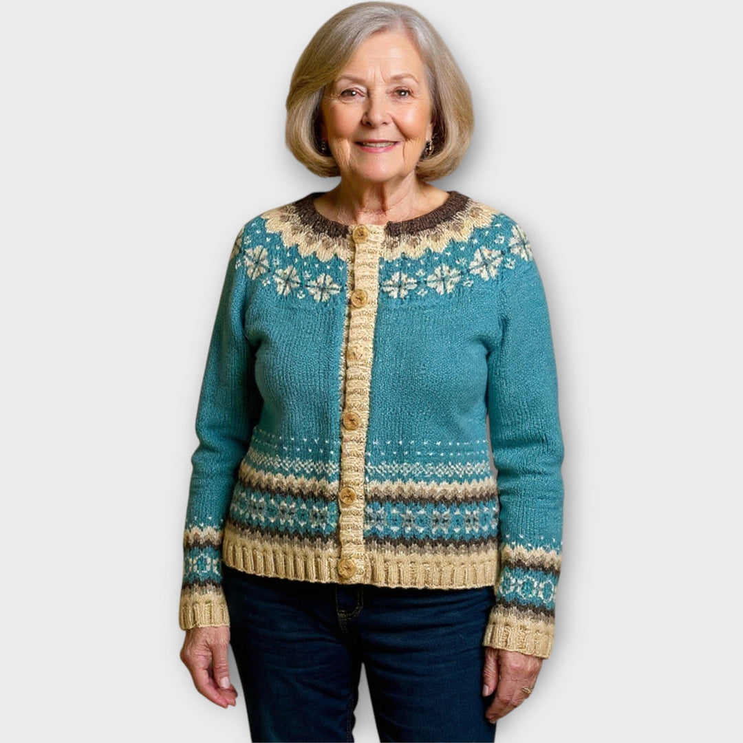 Kootud kardigan nööpide ja mustriga mugavuseks.