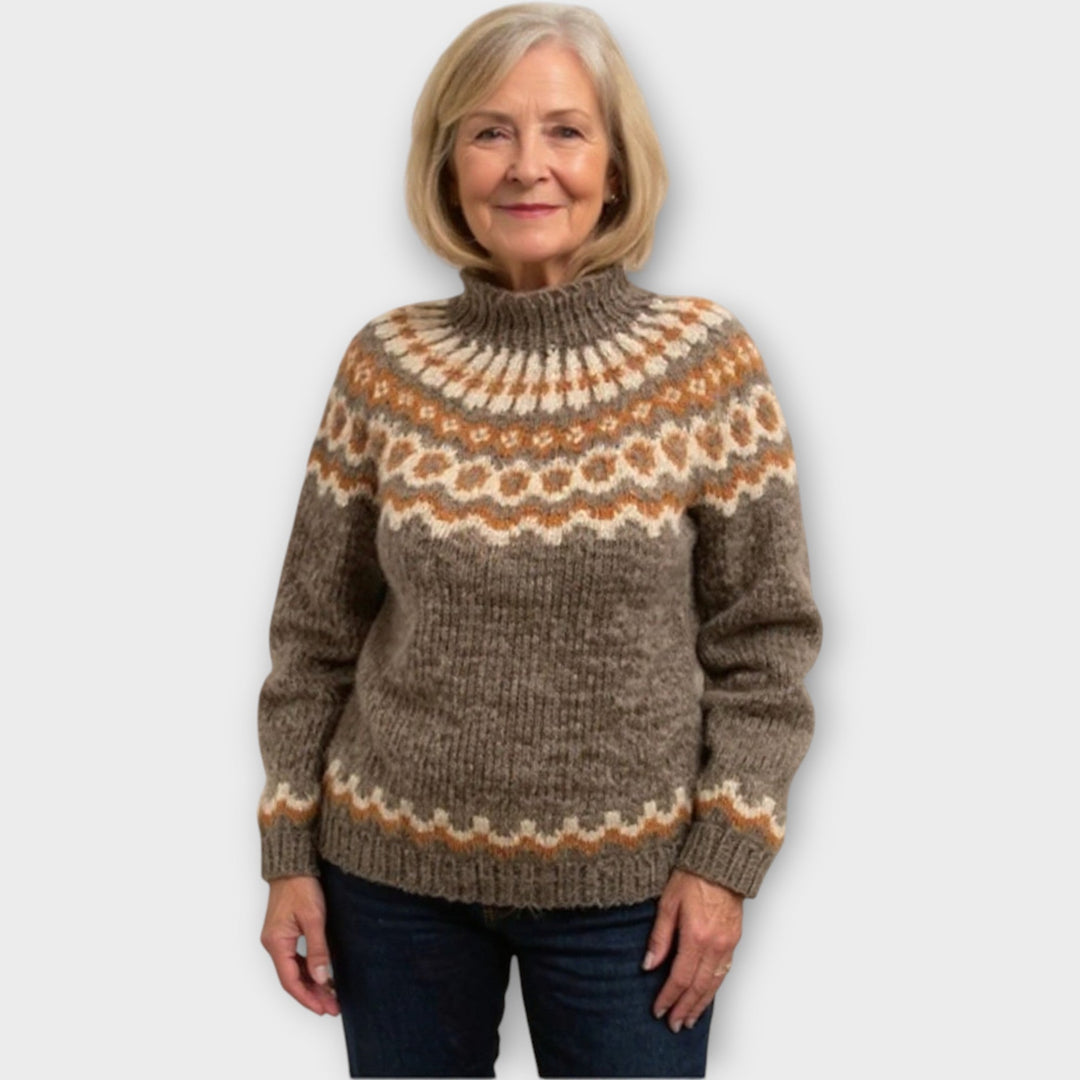 Kootud kampsun mustriga kraega mugavuseks.