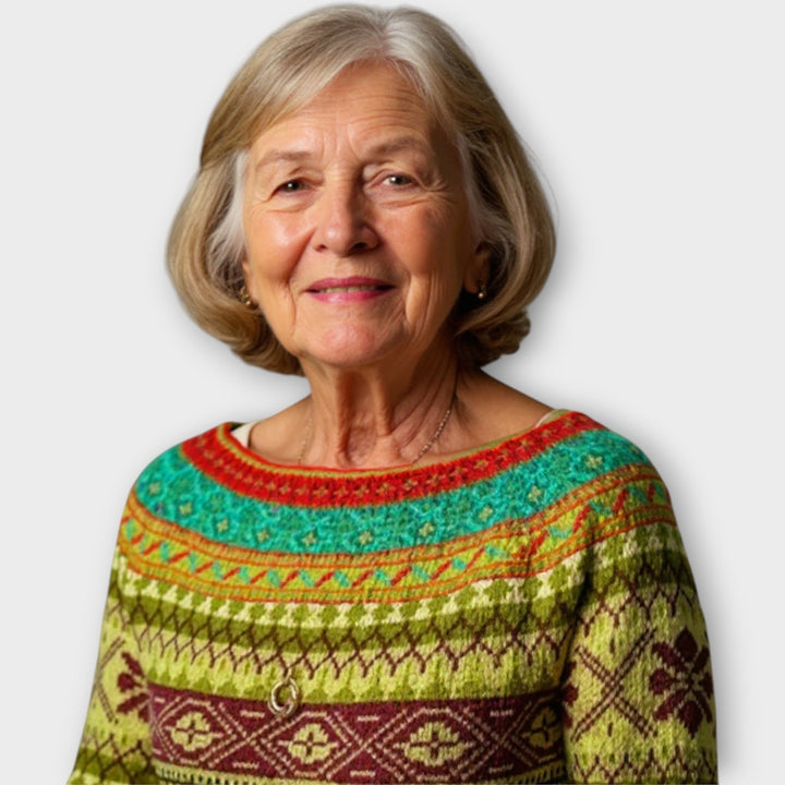 Kootud kampsun silmapaistva disainiga