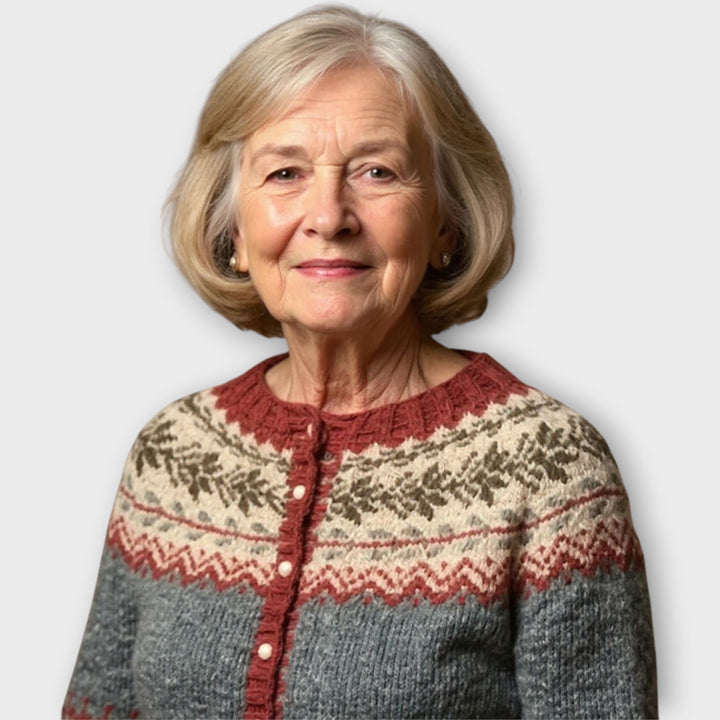 Kootud kardigan nööpide ja mustriga stiilseks soojuseks